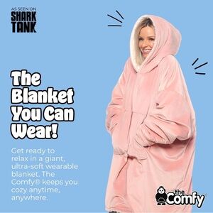 THE COMFY Original | Oversized Microfiber & Sherpa Wearable Blanket in Blush